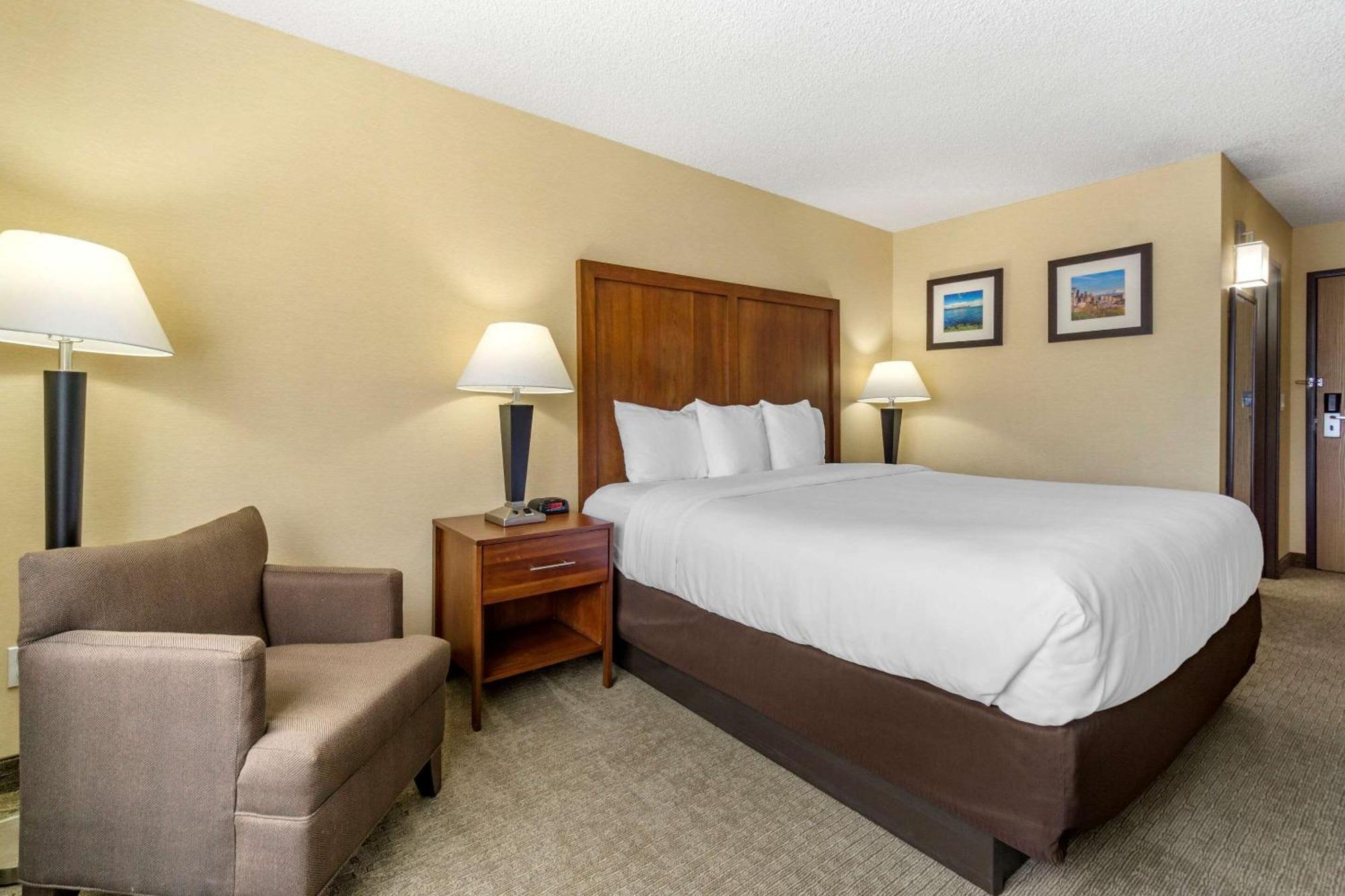 Comfort Inn & Suites Bothell - Seattle North Room photo